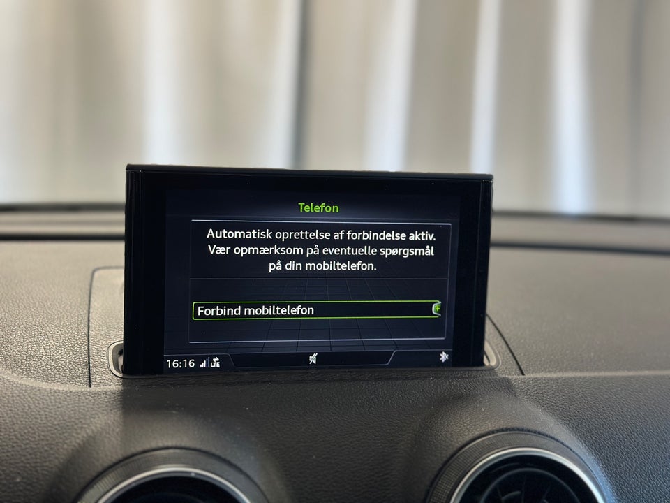 Audi A3 1,4 e-tron Sportback S-tr. 5d