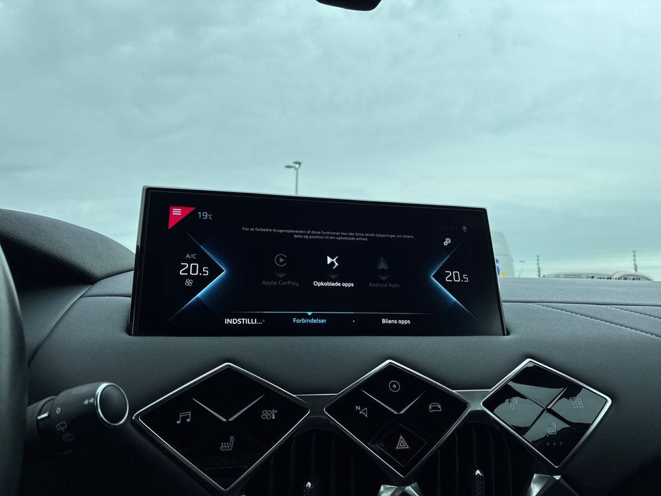DS DS 3 CrossBack 50 E-Tense Chic 5d