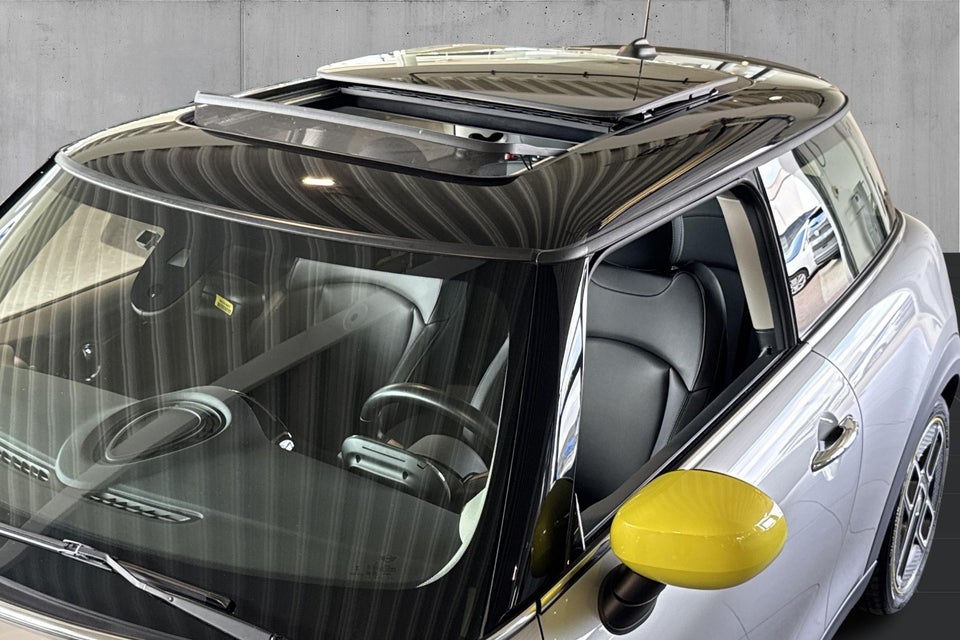 MINI Cooper SE Edition Premium Plus 3d
