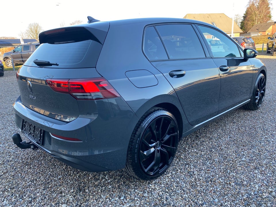 VW Golf VIII 1,0 TSi 110 5d