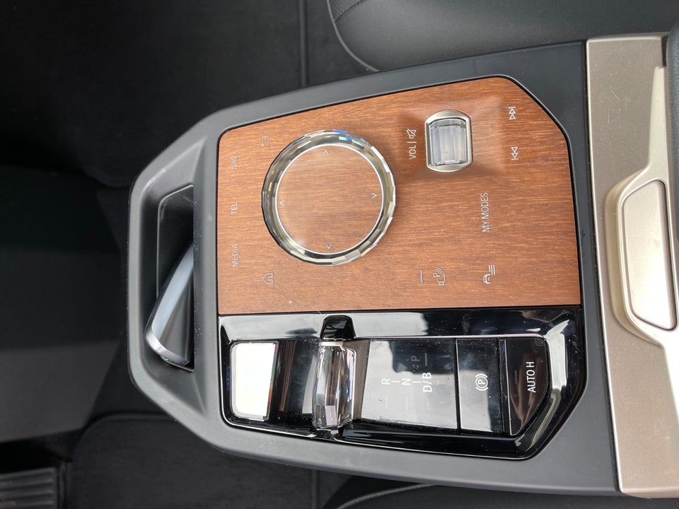BMW iX xDrive40 Fully Charged 5d
