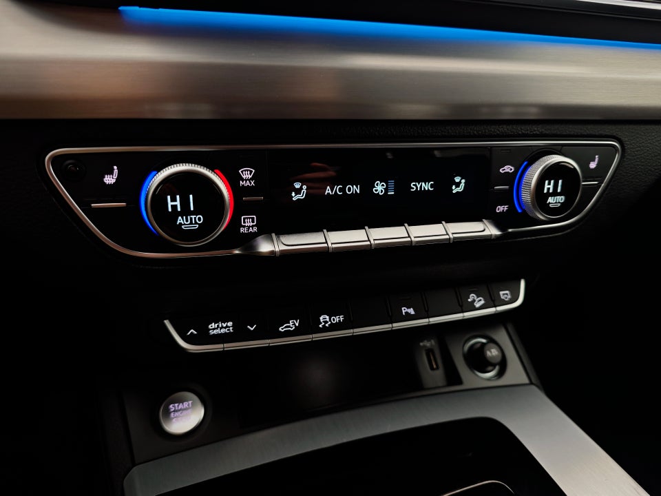 Audi Q5 50 TFSi e S-line quattro S-tr. 5d