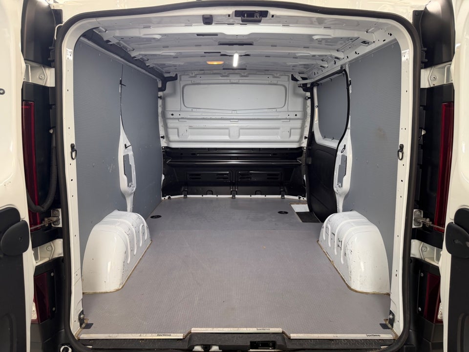 Renault Trafic T29 2,0 dCi 145 L1H1 EDC