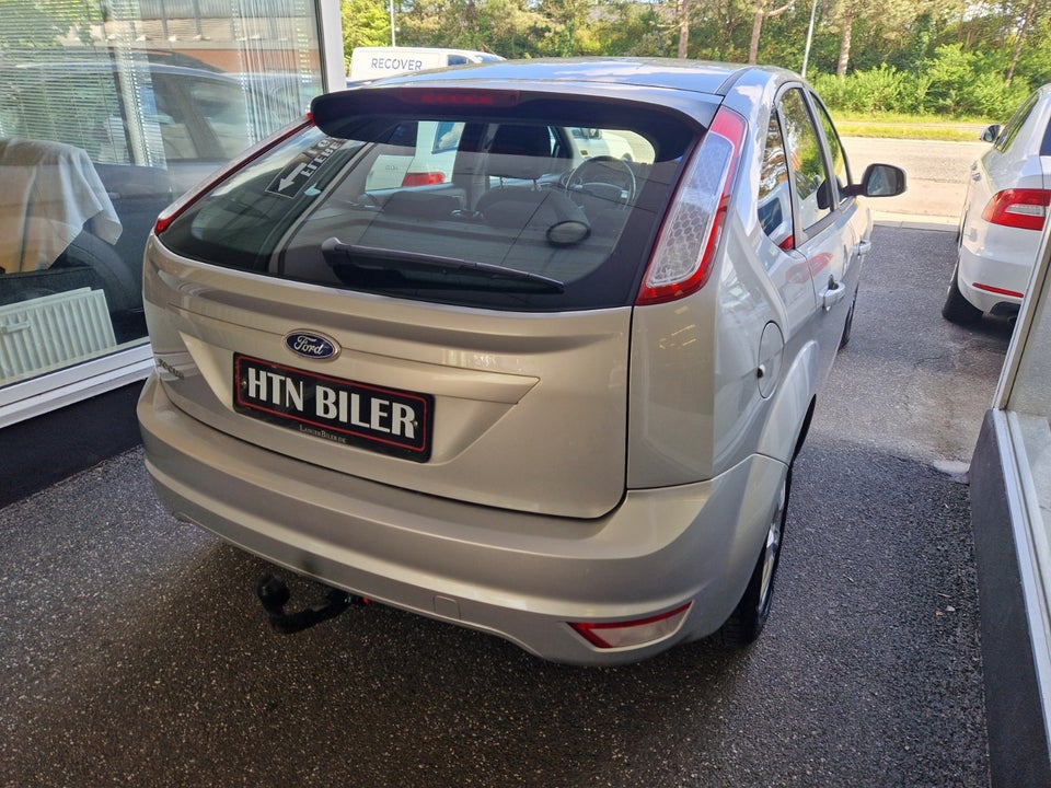 Ford Focus 1,6 Titanium 5d