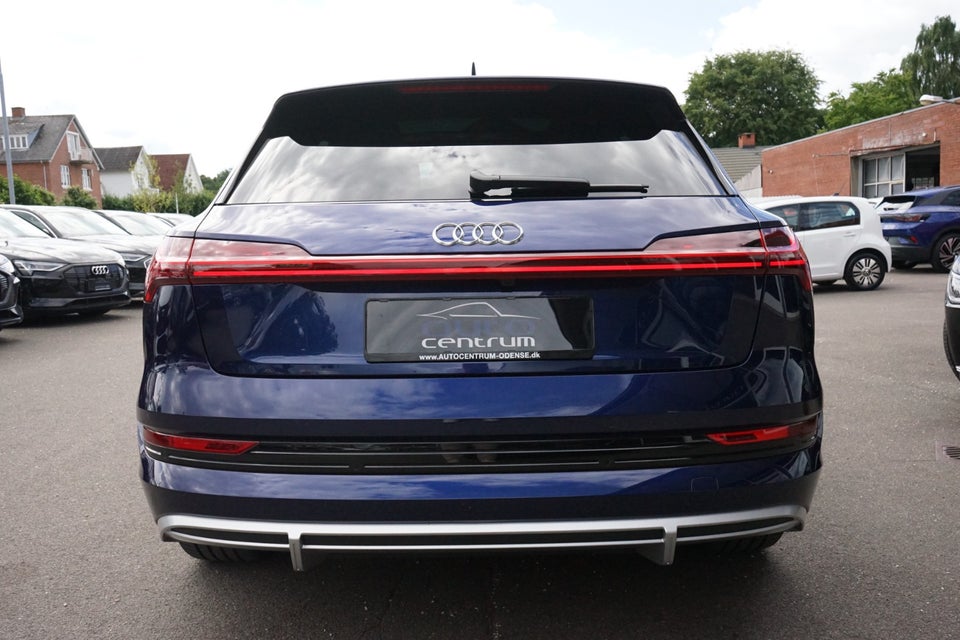 Audi e-tron 55 S-line quattro 5d