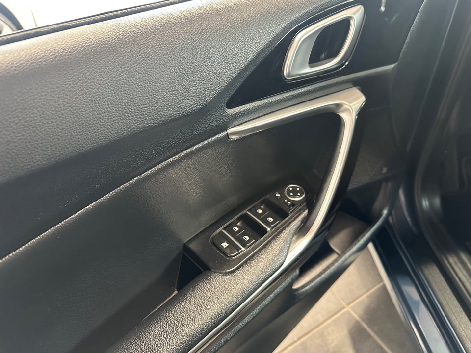 Kia Ceed 1,5 T-GDi mHEV Comfort Upgrade DCT 5d
