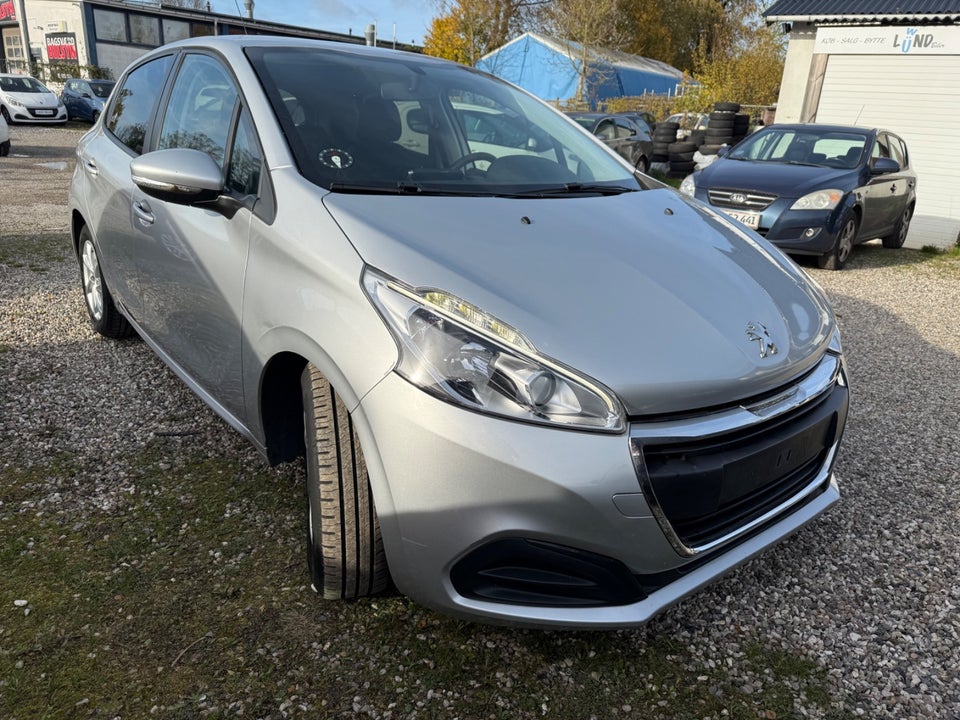 Peugeot 208 1,6 BlueHDi 100 Envy+ 5d