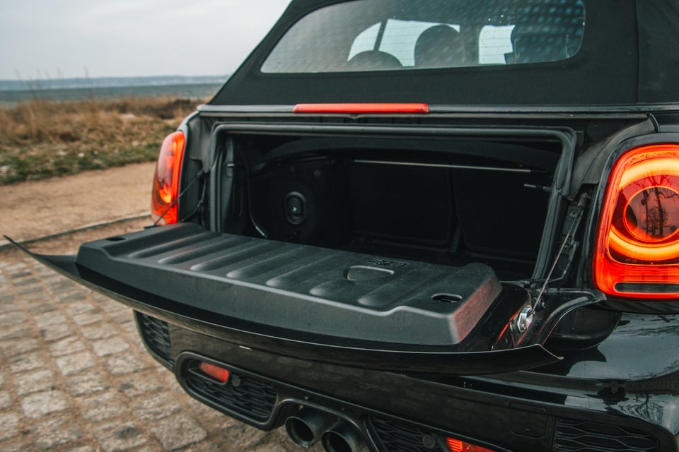 MINI Cooper S 2,0 JC Works Cabriolet aut. 2d