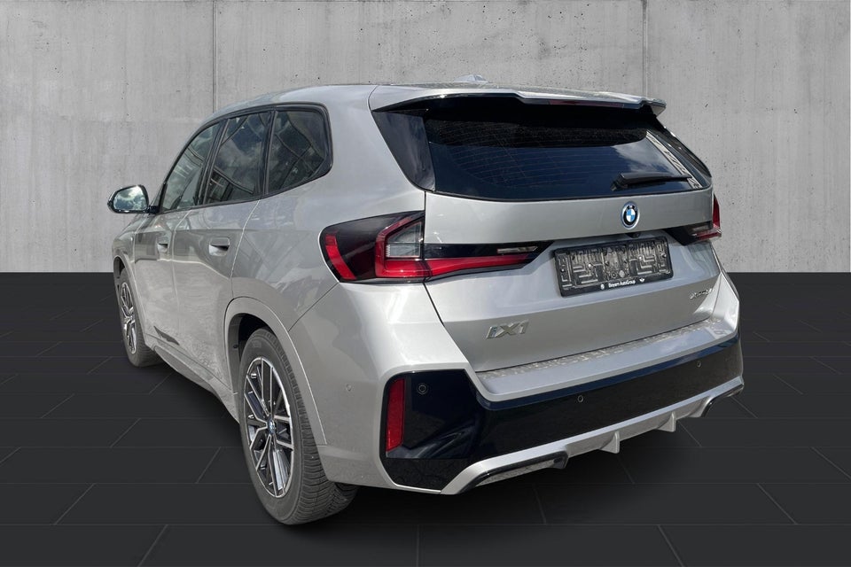 BMW iX1 xDrive30 M-Sport 5d