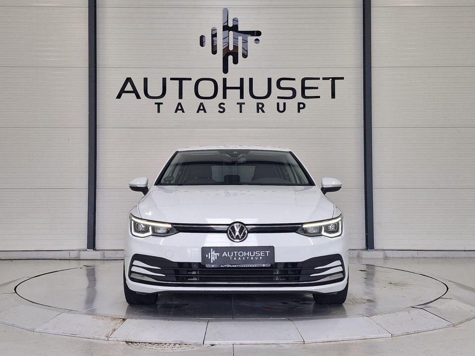 VW Golf VIII 1,5 eTSi 150 Style DSG 5d