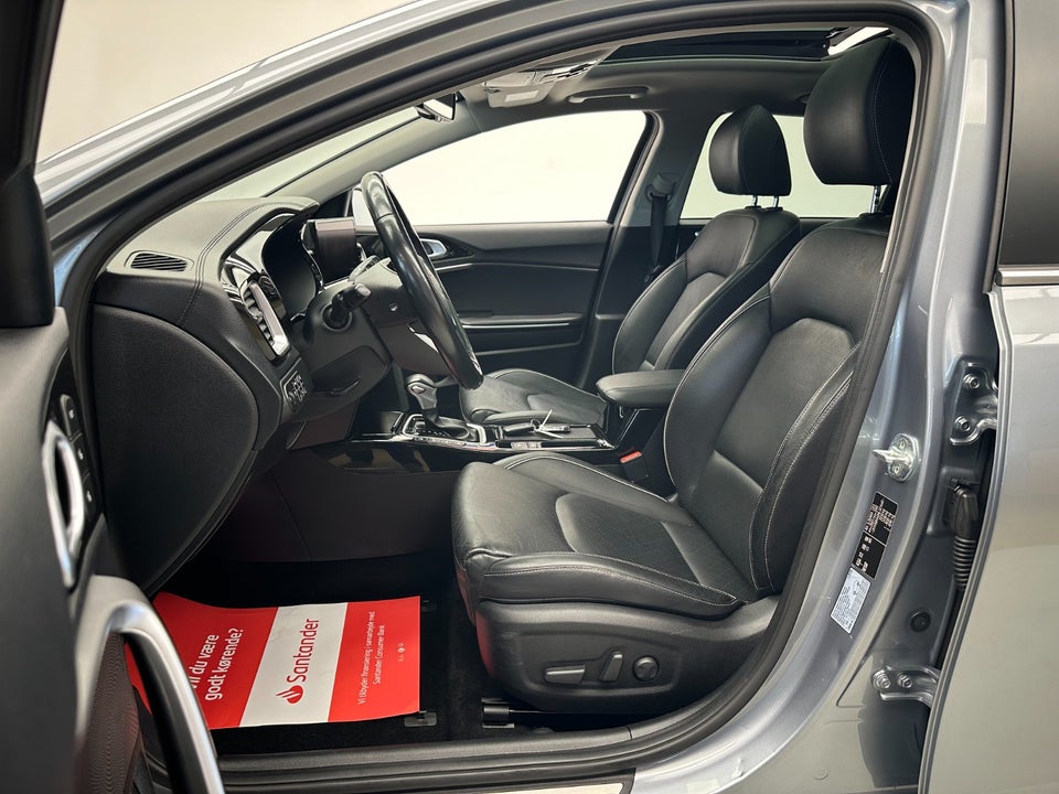 Kia Ceed 1,6 PHEV Upgrade Premium SW DCT 5d