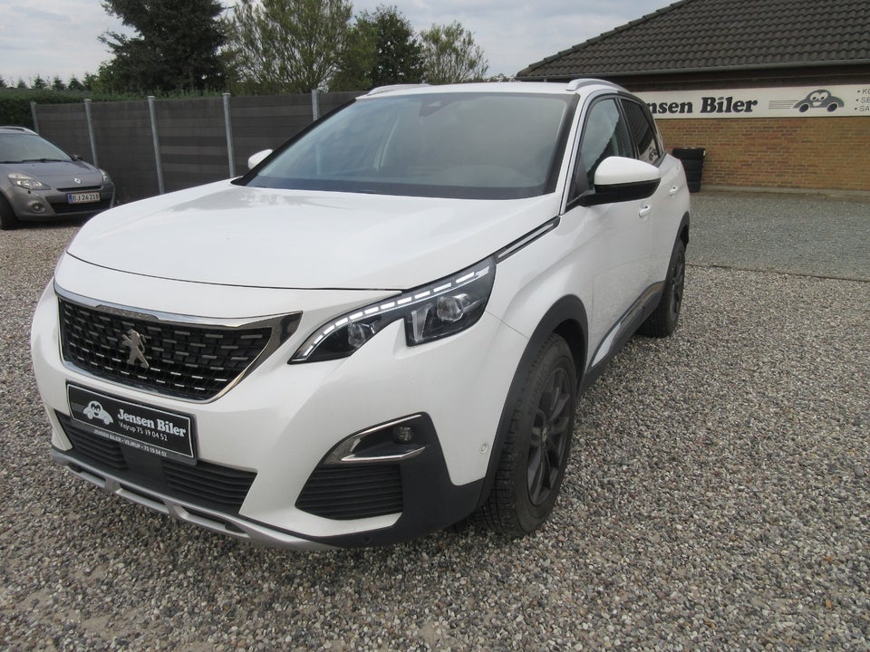 Peugeot 3008 1,5 BlueHDi 130 Allure Pack 5d