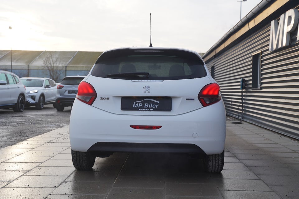 Peugeot 208 1,6 BlueHDi 100 Envy Sky 5d