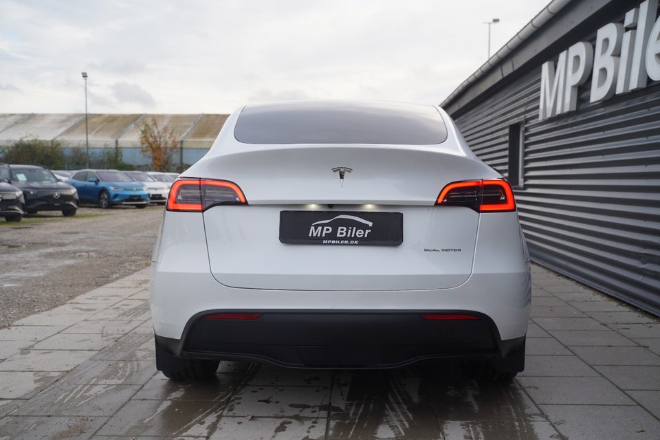 Tesla Model Y Long Range AWD 5d