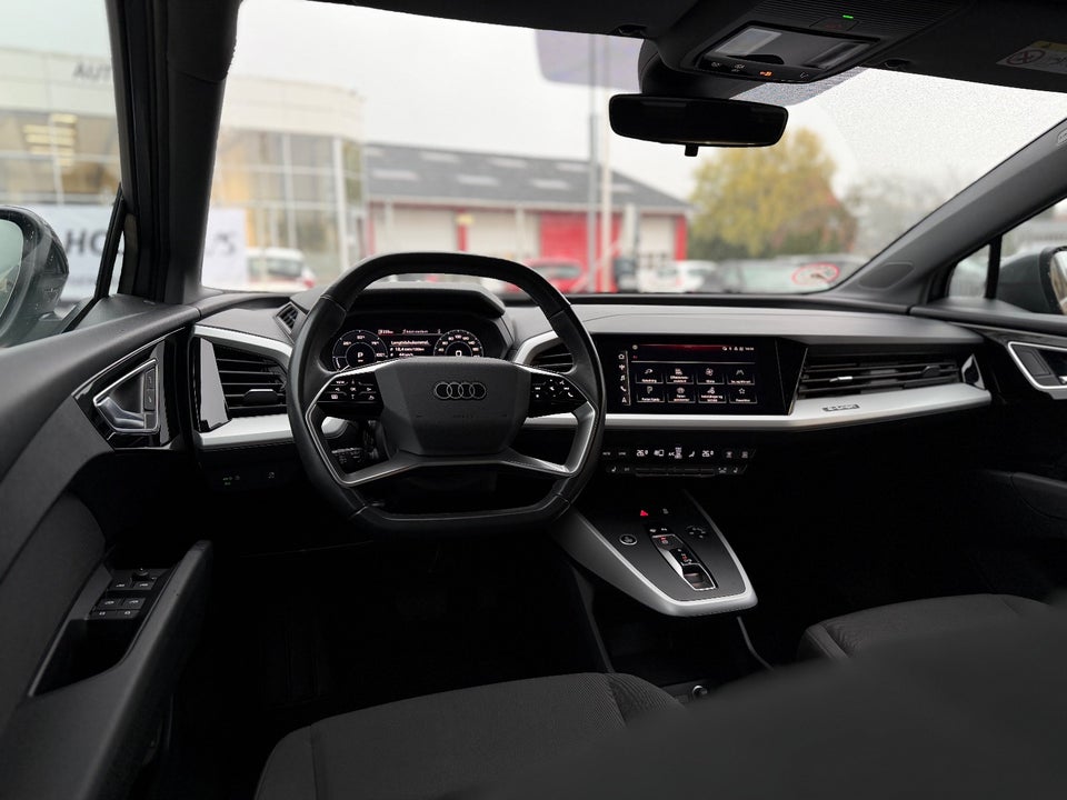 Audi Q4 e-tron 40  5d
