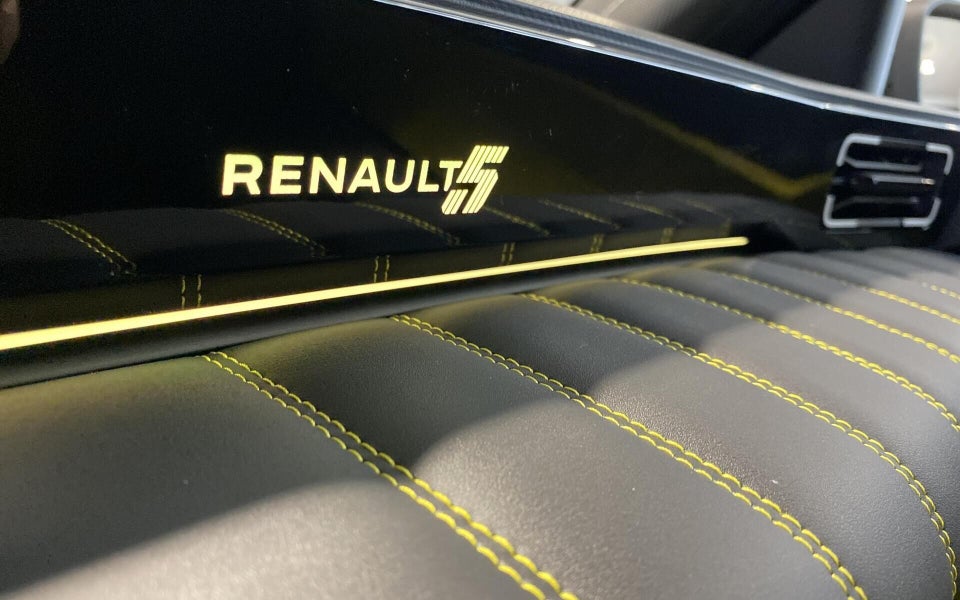 Renault 5 E-Tech 52 Iconic 5d