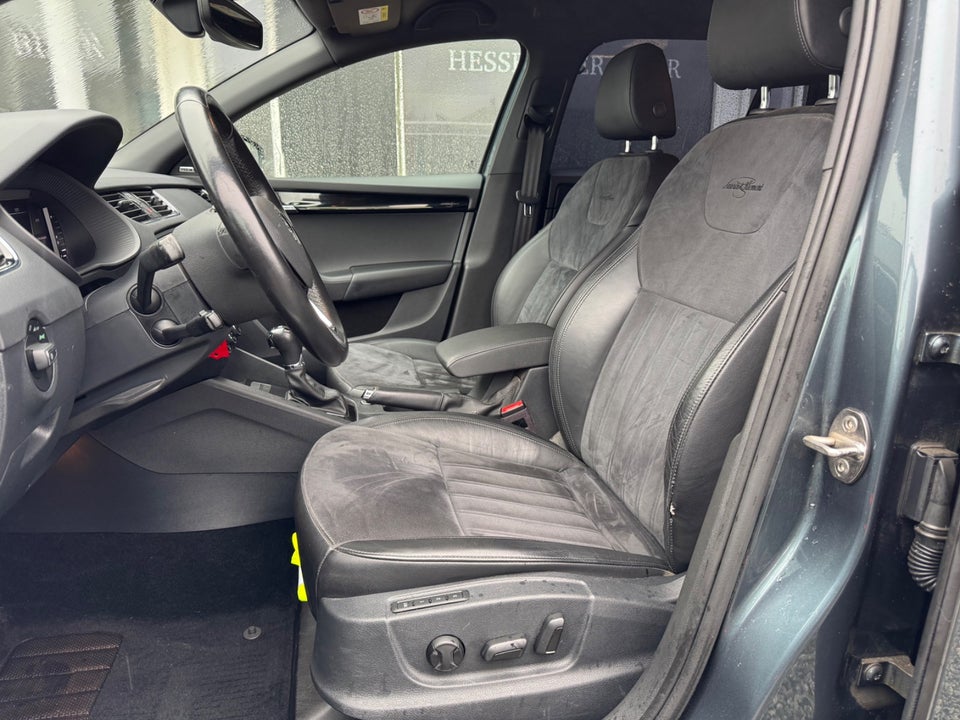 Skoda Octavia 2,0 TDi 150 Laurin & Klement Combi DSG 5d