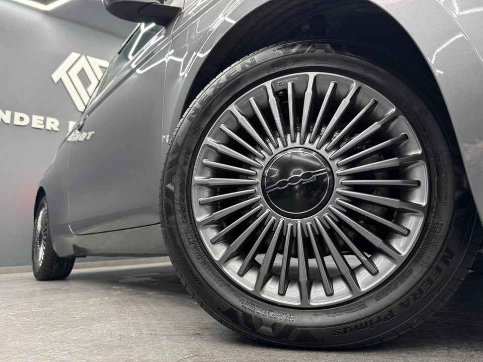 Fiat 500e 42 Icon 3d