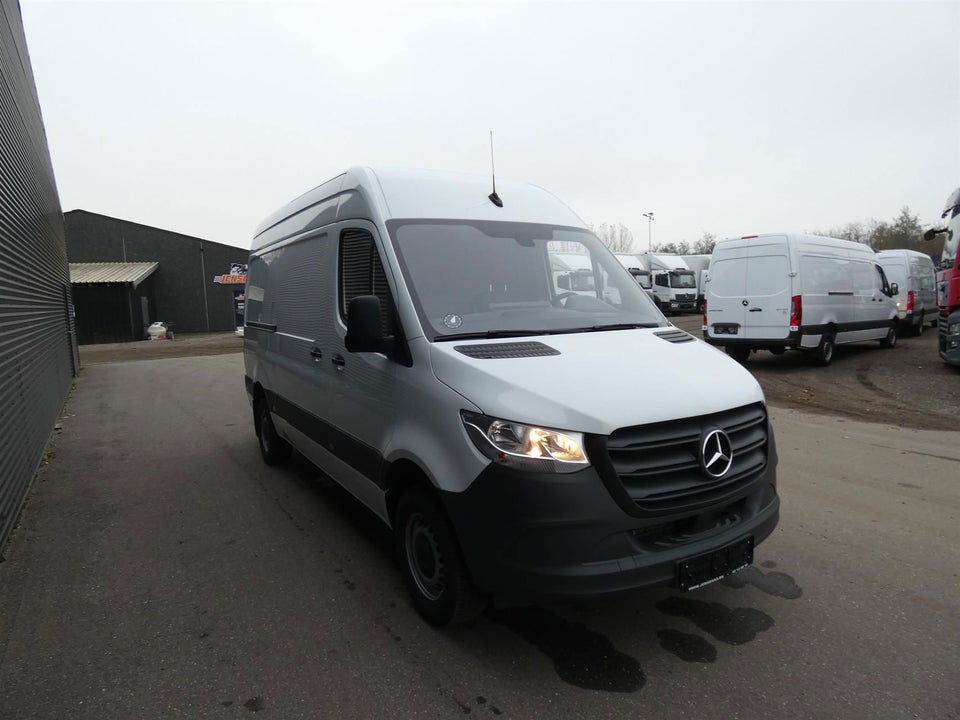 Mercedes Sprinter 317 2,0 CDi A2 Kassevogn aut. RWD