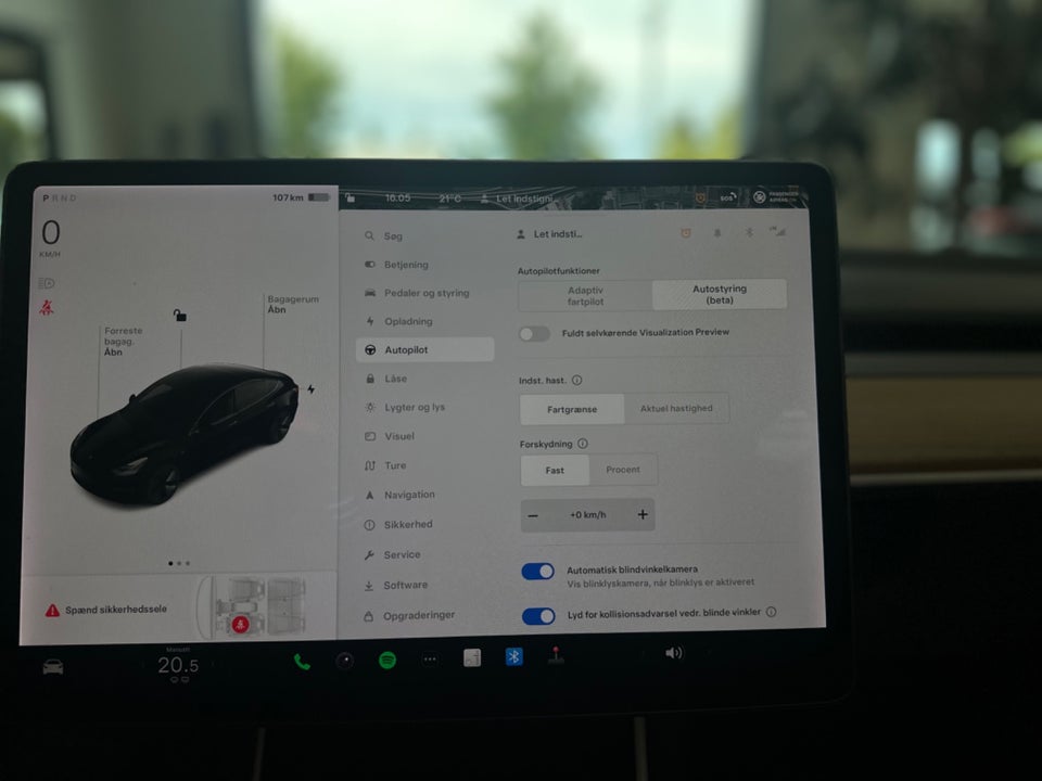 Tesla Model 3 Standard Range+ RWD 4d