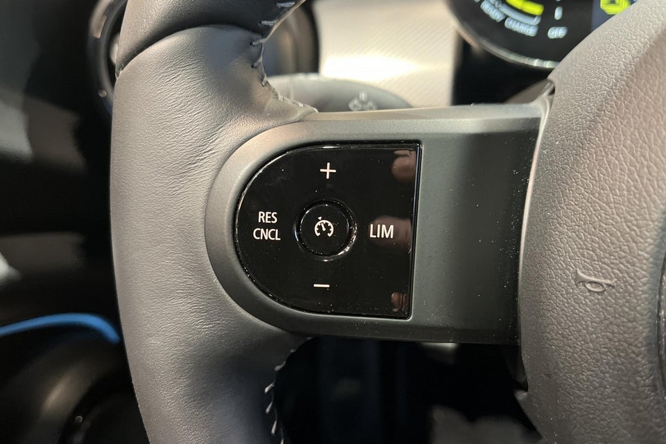 MINI Cooper SE Yours Trim 3d