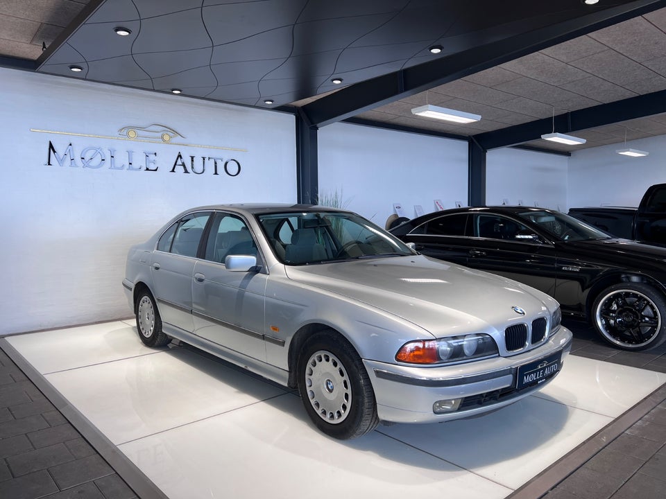BMW 523i 2,5  4d