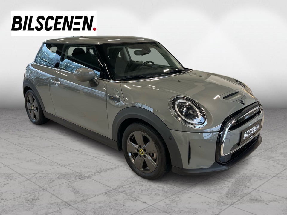 MINI Cooper SE Essential 3d