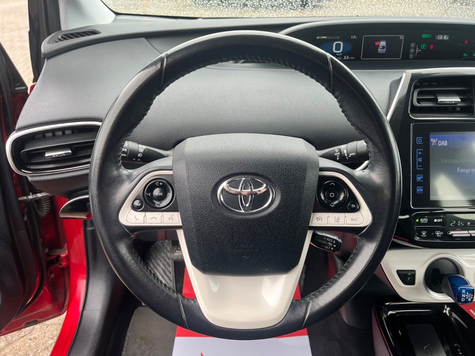 Toyota Prius 1,8 Plug-in Hybrid H4 MDS 5d