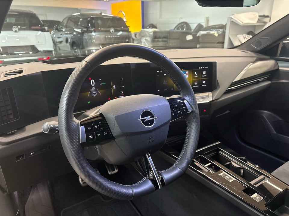 Opel Astra-e 54 GS 5d