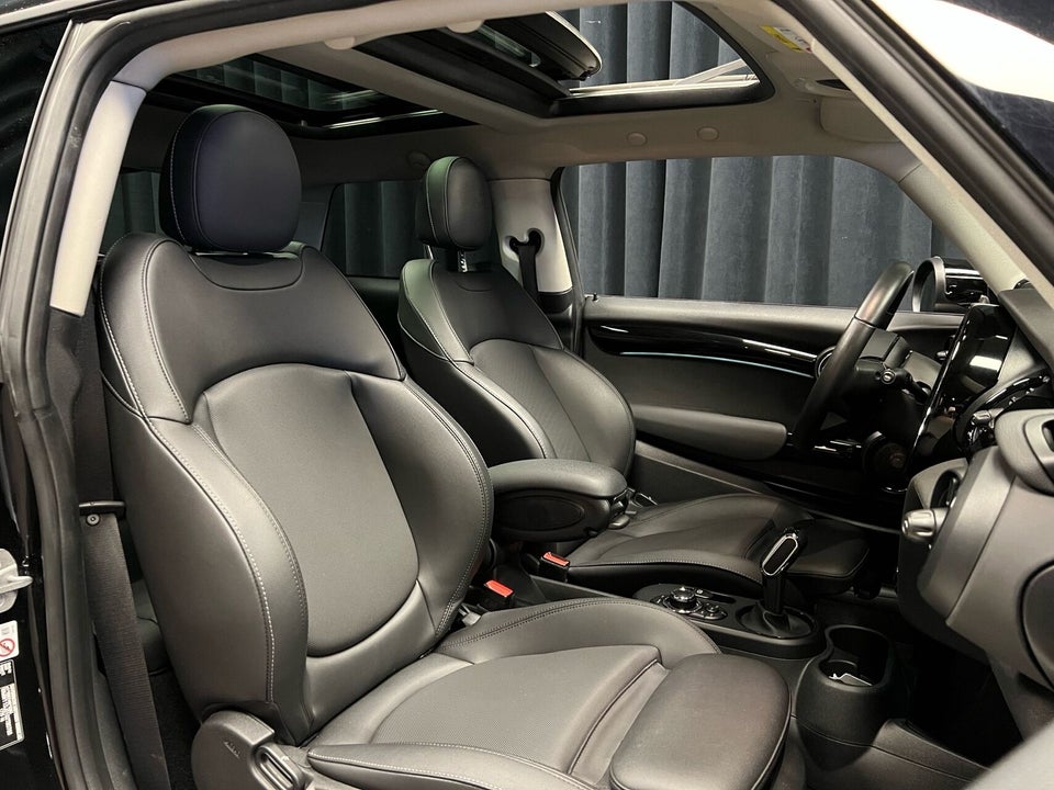 MINI Cooper SE Edition Premium Plus 3d