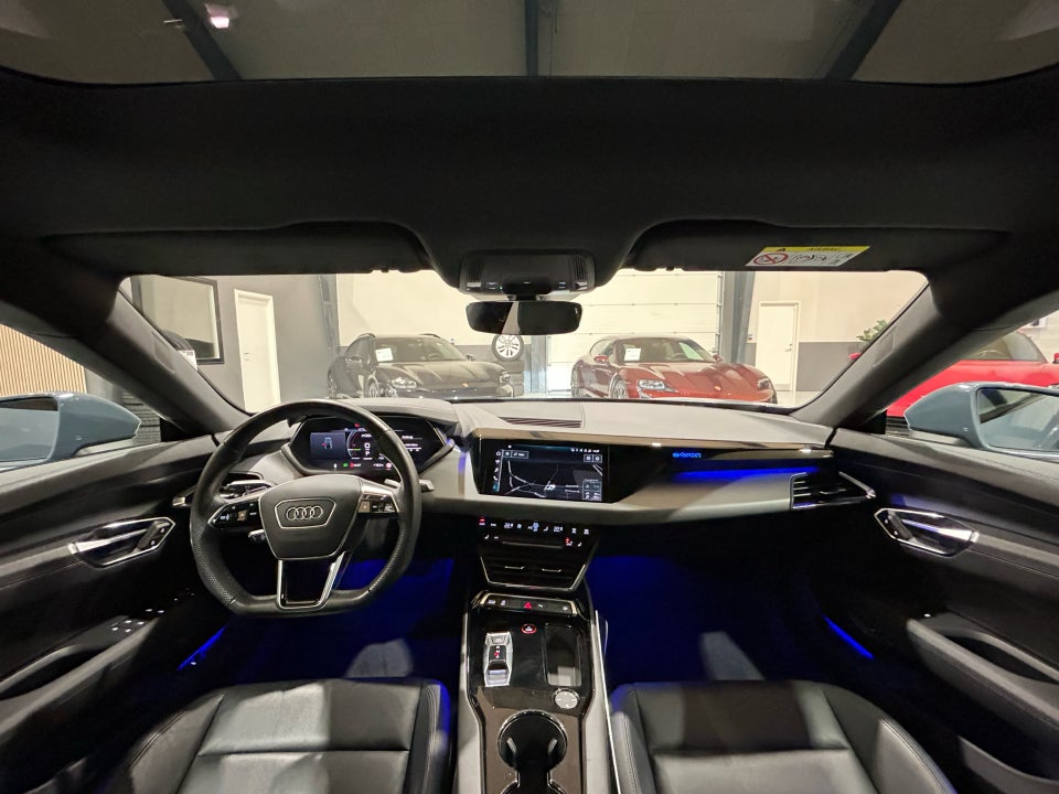 Audi e-tron GT quattro 4d
