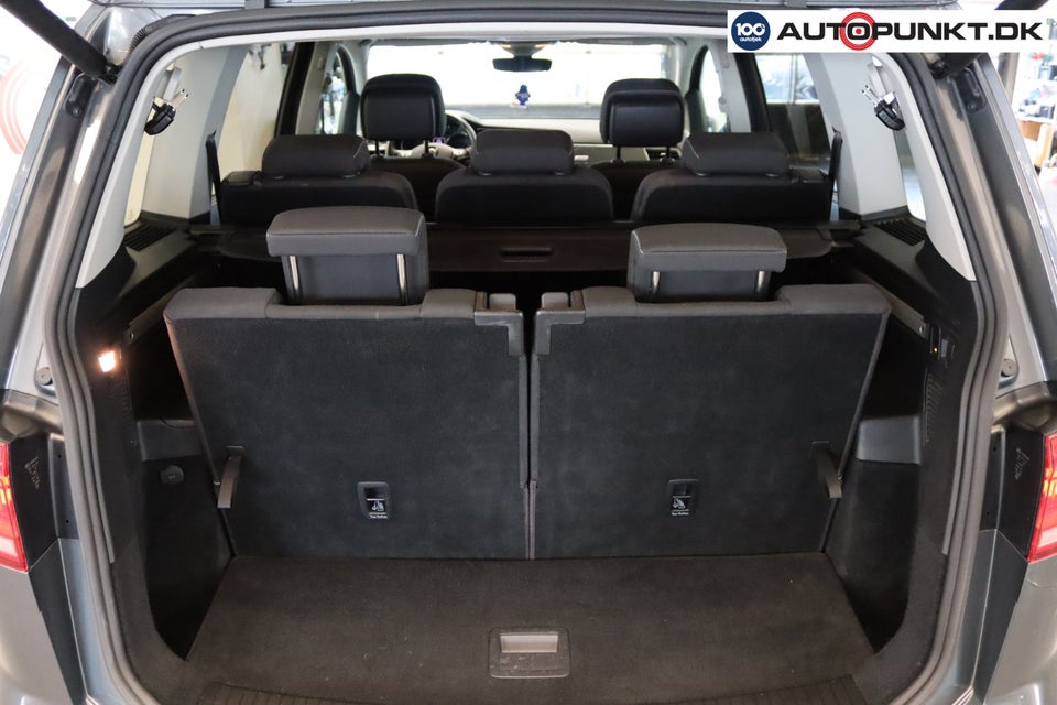 VW Touran 1,6 TDi 115 Comfortline Connect DSG 7prs 5d