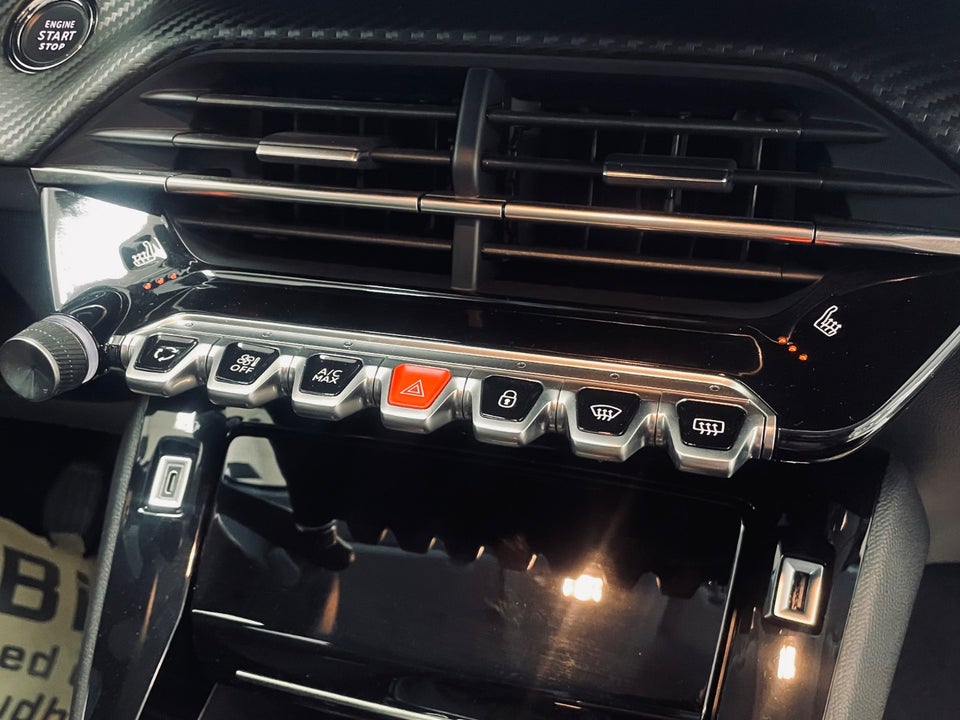 Peugeot 208 1,2 PureTech 100 Allure 5d