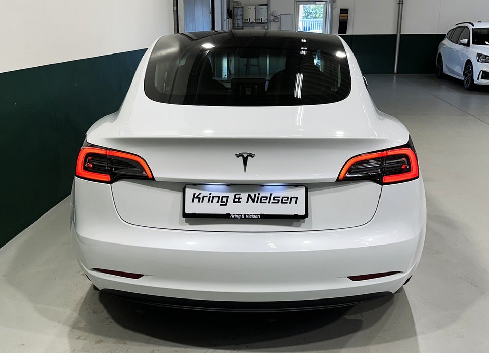 Tesla Model 3 RWD 4d