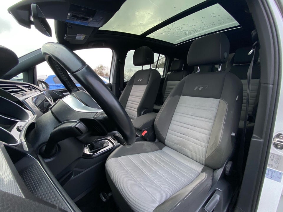 VW Touran 1,8 TSi 180 R-line DSG 7prs 5d