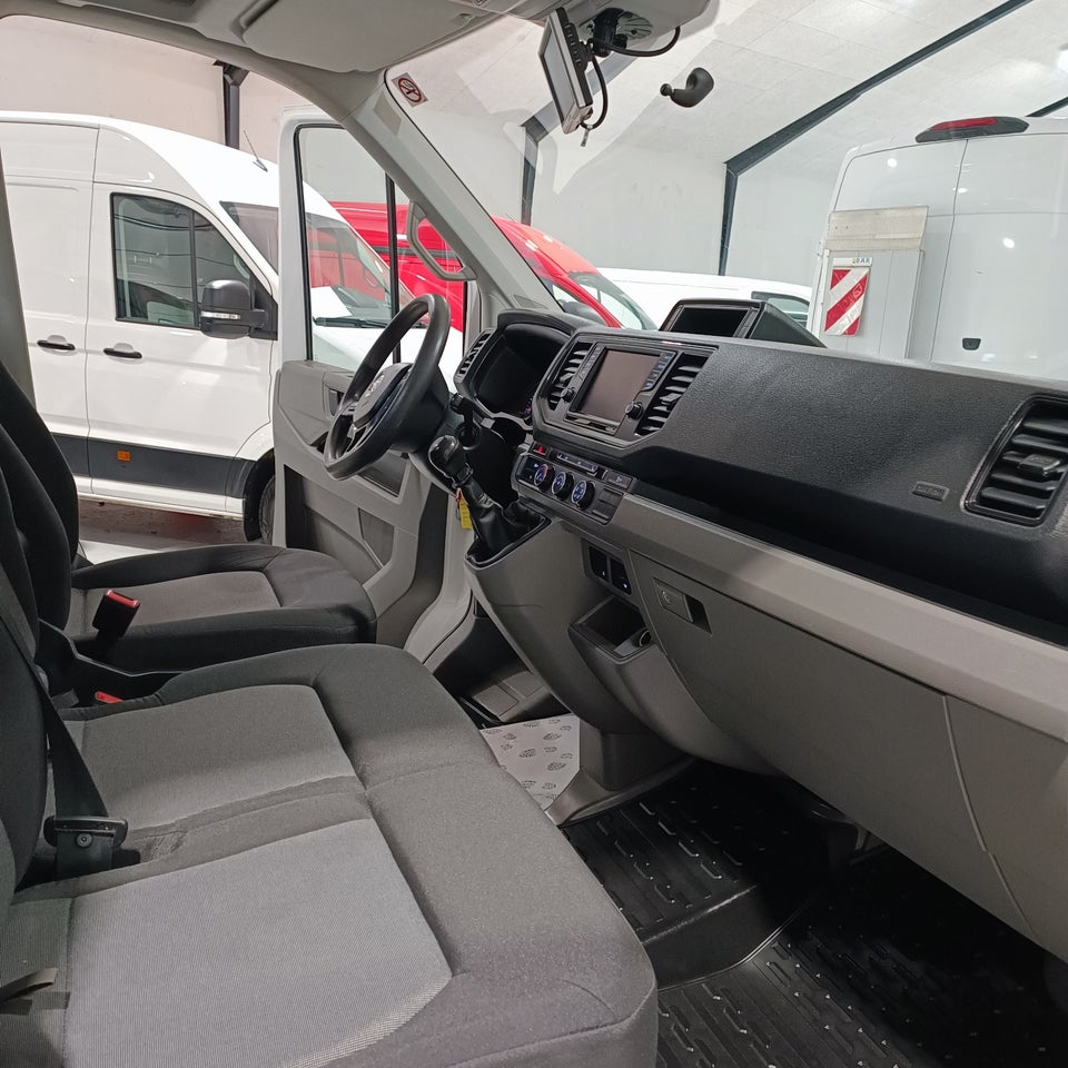 VW Crafter 35 2,0 TDi 177 Db.Kab m/lad L3