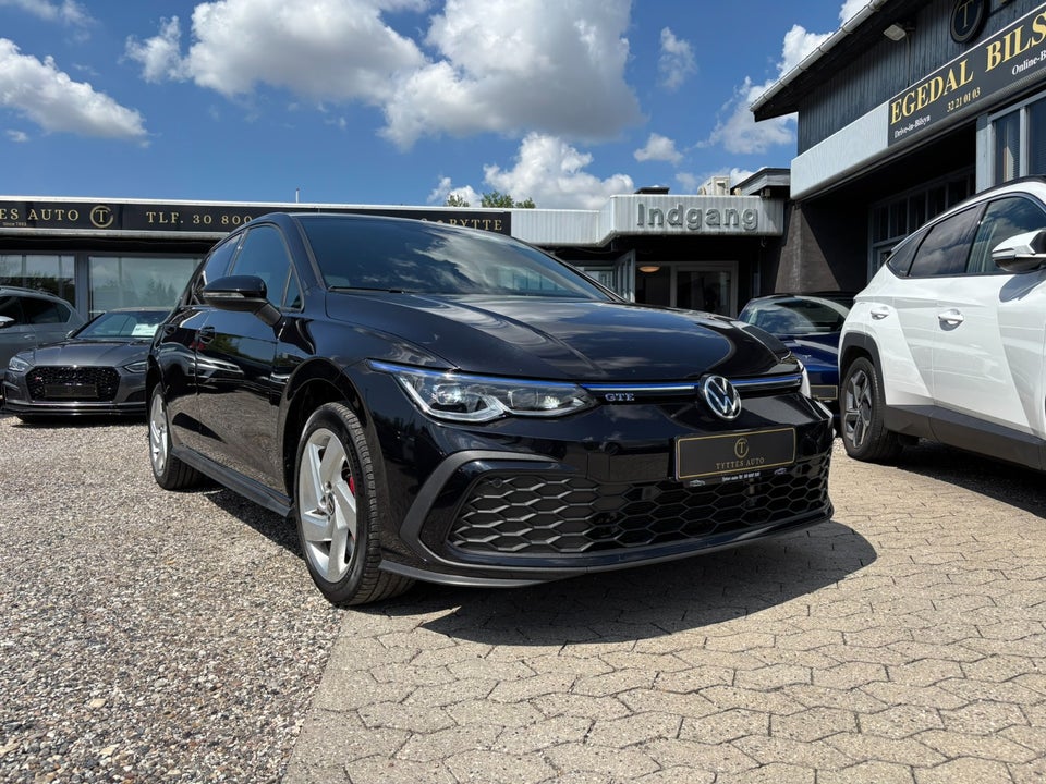 VW Golf VIII 1,4 GTE DSG 5d