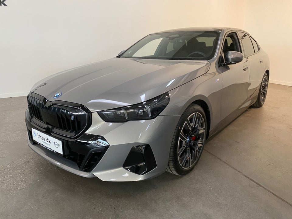 BMW i5 eDrive40 M-Sport 4d