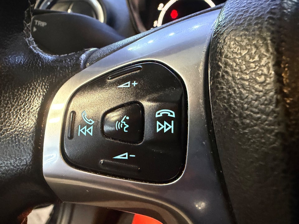 Ford Fiesta 1,0 EcoBoost Titanium 5d