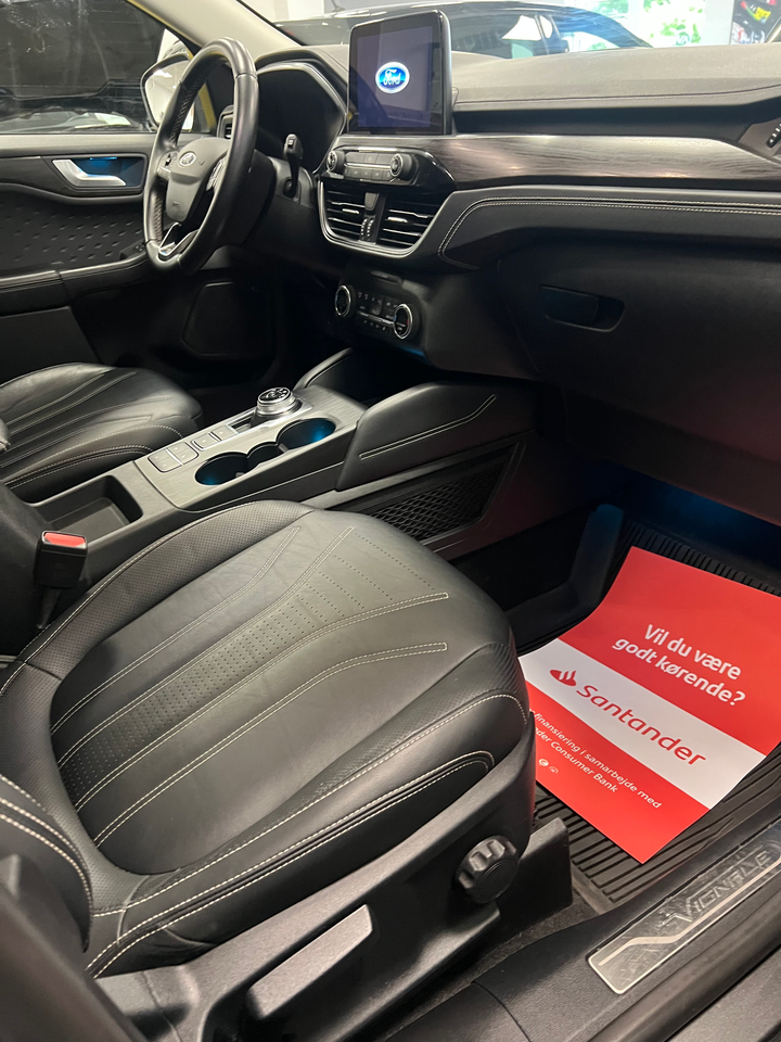 Ford Kuga 2,5 PHEV Vignale CVT 5d