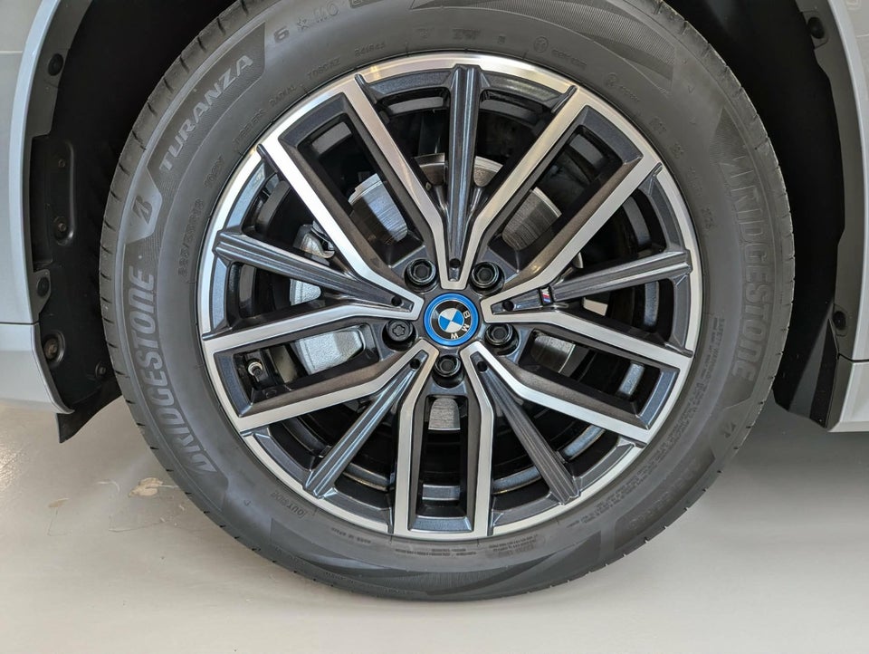 BMW iX1 eDrive20 M-Sport 5d