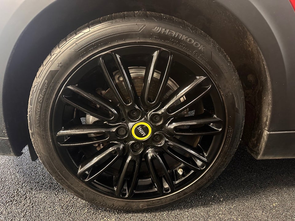 MINI Cooper SE Camden Edition 3d