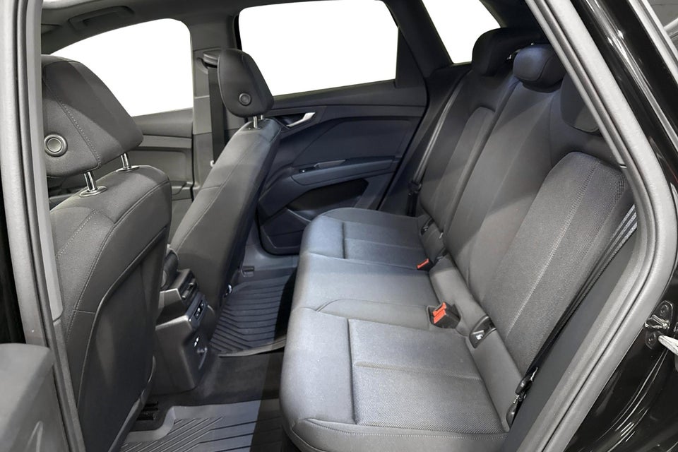 Audi Q4 e-tron 45 Progress 5d