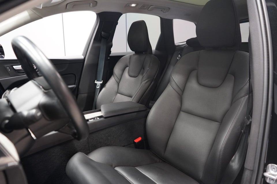 Volvo XC60 2,0 T6 ReCharge Inscription aut. AWD 5d