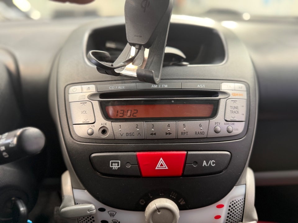 Peugeot 107 1,0 Active 5d