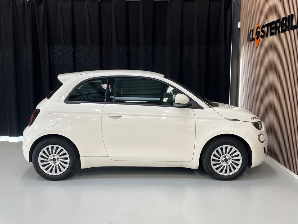 Fiat 500e 42 Icon 3d