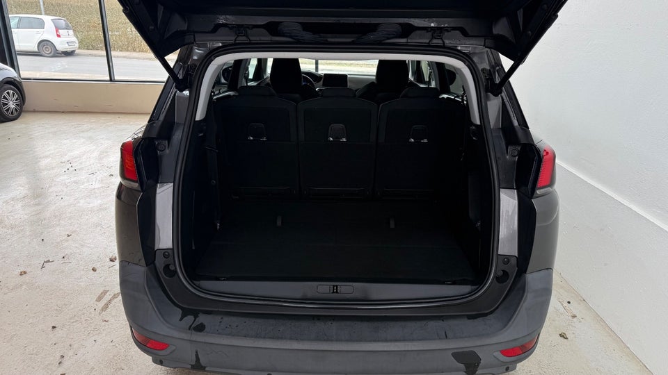 Peugeot 5008 1,2 e-THP 130 Allure 7prs 5d