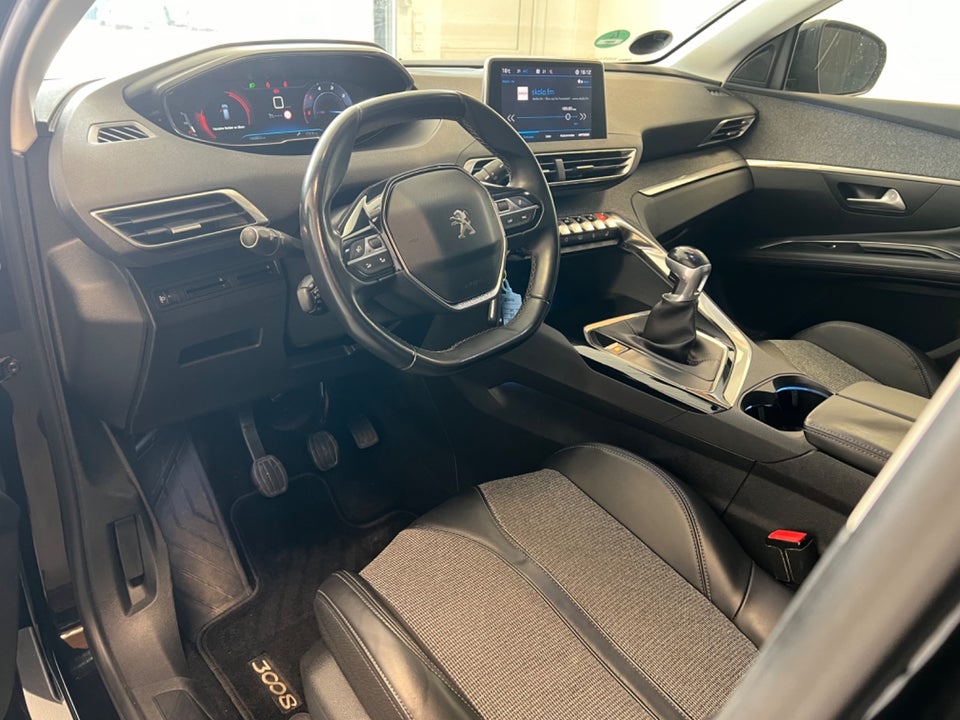 Peugeot 3008 1,5 BlueHDi 130 Allure 5d