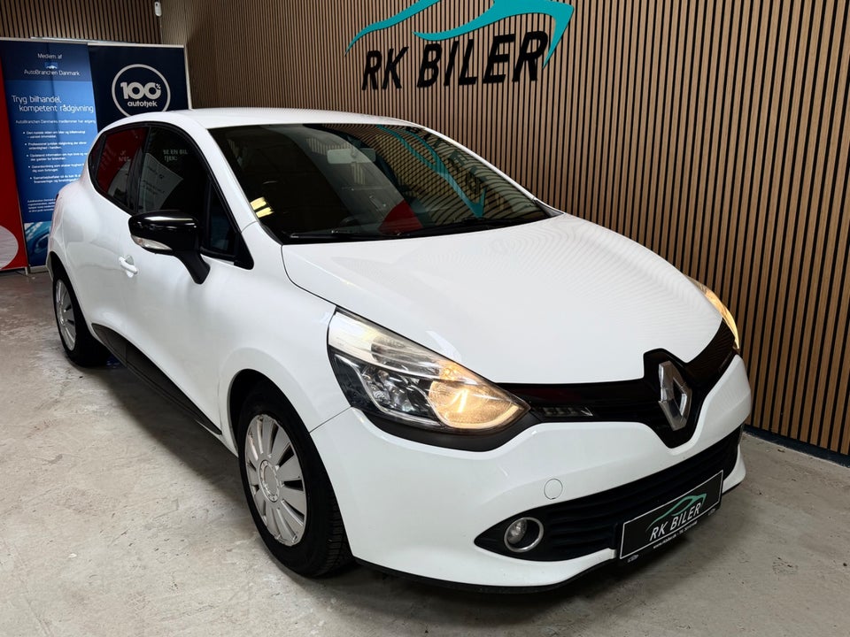 Renault Clio IV 0,9 TCe 90 Expression 5d