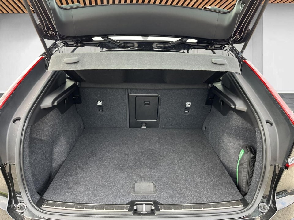 Volvo C40 P6 ReCharge Core 5d